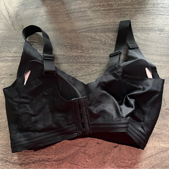 New Black Wireless Padded Bra Size XL - Picture 2 of 3
